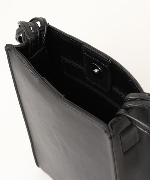 VEENA 1921（ヴィーナ）の「【VEENA 1921/ヴィーナ】ショルダーバッグ スクエア ポーチショルダー（ショルダーバッグ・レディース・ホワイト/ブラック/ブラック系その他/ベージュ系その他・FREE）」の6枚目の写真