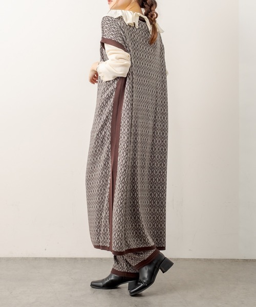 PUAL CE CIN（ピュアルセシン）の「ジャガードワンピース（ワンピース・レディース・スミクロ/ブラウン/ネイビー・FREE）」の15枚目の写真