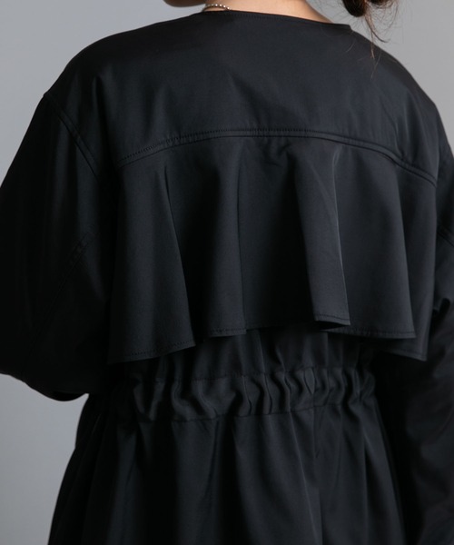 Eimee Law（エイミーロウ）の「ファーカラーバックフリル中綿ミリタリーコート（その他アウター・レディース・ダークカーキ/ブラック/ダークベージュ・38）」の10枚目の写真