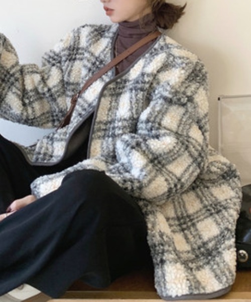 ACT（アクト）の「チェック柄 ノーカラーフリースジャケット（ノーカラージャケット・レディース・ホワイト×グレー・M/L/2XL/XL）」の4枚目の写真