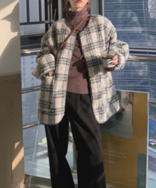 ACT（アクト）の「チェック柄 ノーカラーフリースジャケット（ノーカラージャケット・レディース・ホワイト×グレー・M/L/2XL/XL）」の2枚目の写真