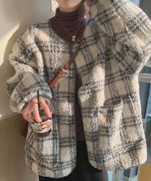ACT（アクト）の「チェック柄 ノーカラーフリースジャケット（ノーカラージャケット・レディース・ホワイト×グレー・M/L/2XL/XL）」の21枚目の写真