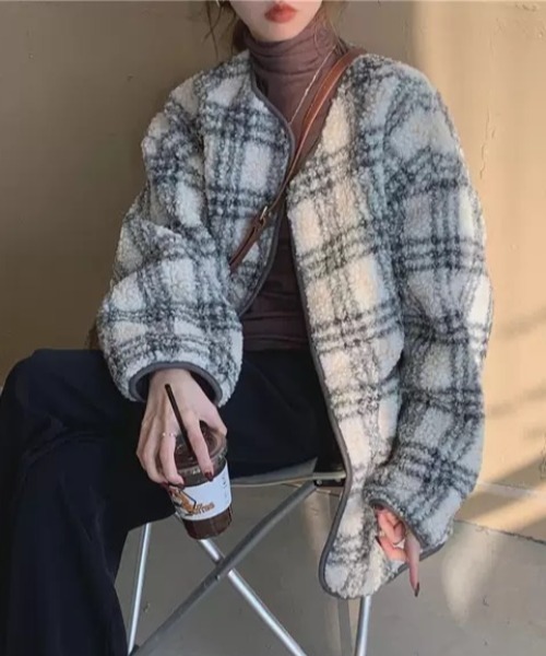 ACT（アクト）の「チェック柄 ノーカラーフリースジャケット（ノーカラージャケット・レディース・ホワイト×グレー・M/L/2XL/XL）」の8枚目の写真