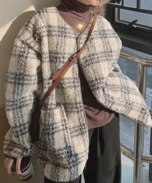 ACT（アクト）の「チェック柄 ノーカラーフリースジャケット（ノーカラージャケット・レディース・ホワイト×グレー・M/L/2XL/XL）」の13枚目の写真