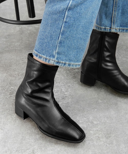 minia（ミニア）の「4cmローヒールのスクエアストレッチブーツ/ショートブーツ　◆（ブーツ・レディース・ブラック/ダークブラウン/アイボリー・LL/S/M/L）」の6枚目の写真