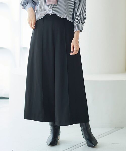 le.coeur blanc（ルクールブラン）の「ピンタックワイドクロップドパンツ（その他パンツ・レディース・ブラック/ブラウン/アイボリー・38/36）」の7枚目の写真