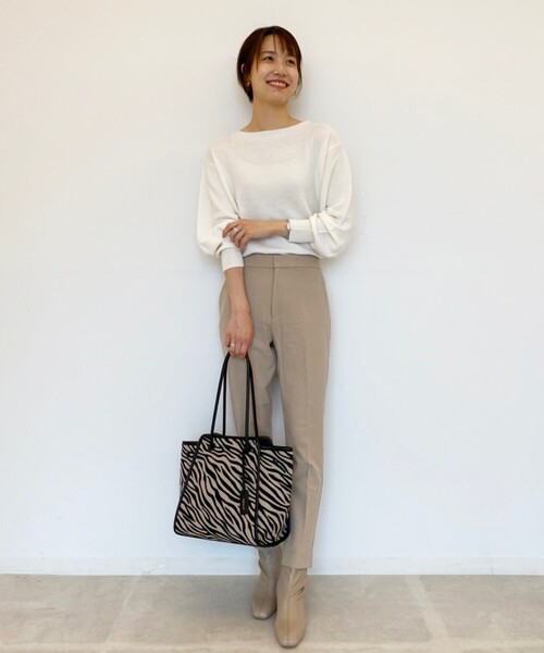 OPAQUE.CLIP（オペークドットクリップ）の「◆【エマール検証済 洗える】FOLCO ボートネックニット【WEB限定カラー・サイズ】（ニット/セーター・レディース・ブルー/グレー/パープル系1/ピンク系/ボルドー/ライトグリーン/ブラック/チャコールグレー/ダークブラウン/パープル系2/ライトグレー系7/ベージュ/ホワイト系・34/36/38/40/42）」の2枚目の写真