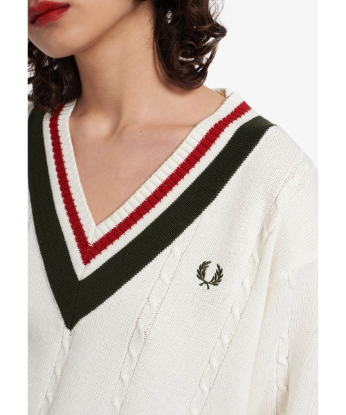 FRED PERRY（フレッドペリー）の「Bold Tipped Cable Knit Jumper（ニット/セーター・レディース・ホワイト/ネイビー・10）」の9枚目の写真