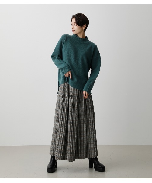 AZUL by moussy(アズールバイマウジー)の「SOFT TOUCH HIGH NECK KNIT TOPS/ソフトタッチハイネックニットトップス(ニット/セーター・レディース・ブラック/ライム/グリーン/ライトベージュ・SMALL/MEDIUM)」の16枚目の写真