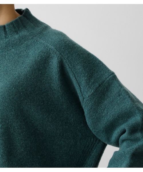 AZUL by moussy(アズールバイマウジー)の「SOFT TOUCH HIGH NECK KNIT TOPS/ソフトタッチハイネックニットトップス(ニット/セーター・レディース・ブラック/ライム/グリーン/ライトベージュ・SMALL/MEDIUM)」の21枚目の写真