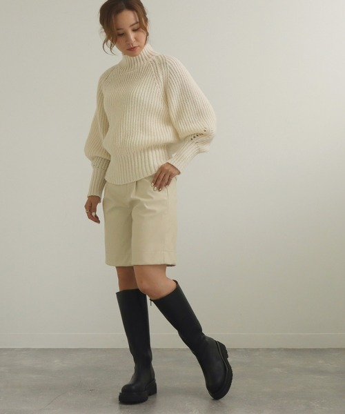 AULI(アウリィ)の「【低身長向けサイズ】フェイクレザーハーフパンツ(その他パンツ・レディース・ブラック/アイボリー/グリーン・SMALL/X-SMALL)」の9枚目の写真