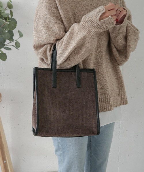 URBAN RESEARCH DOORS（アーバンリサーチドアーズ）の「コーデュロイパイピング2WAYバッグ（ショルダーバッグ・レディース・ダークブラウン/イエロー系その他・ONE）」の5枚目の写真