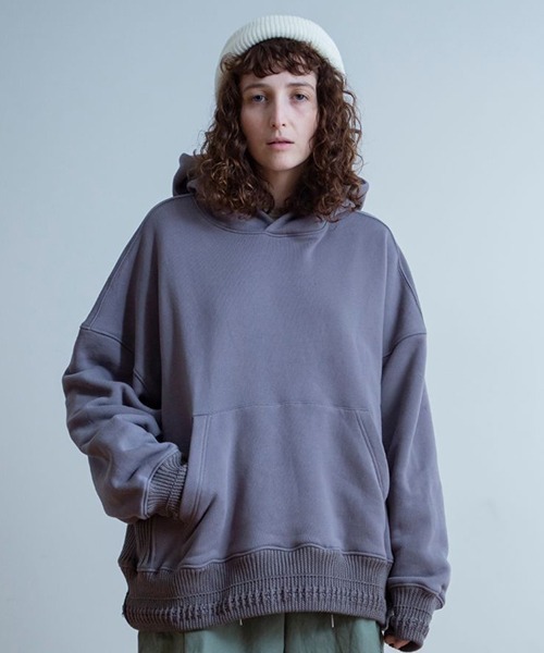 Universal Style Wear(ユニバーサルスタイルウェア)の「Universal Style Wear ヘビーウェイト ビッグ ドルマンパーカー(パーカー・メンズ・カーキ/ブラック/ホワイト/グレー・LARGE/X-LARGE/MEDIUM)」の1枚目の写真