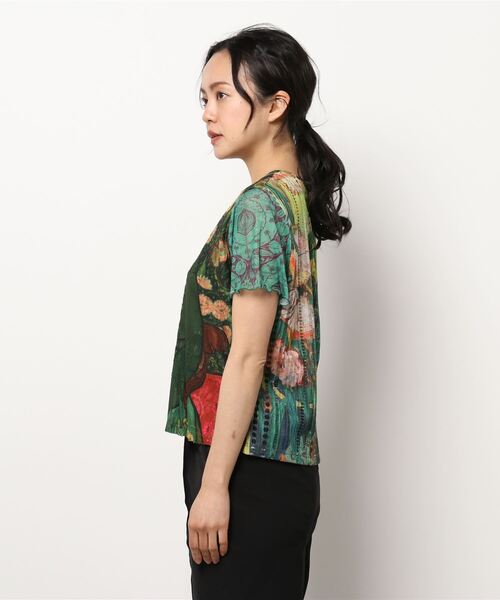 Desigual(デシグアル)の「芸術作品 テクスチャーTシャツ(Tシャツ/カットソー・レディース・グリーン・XL/S/L/M/XS)」の2枚目の写真
