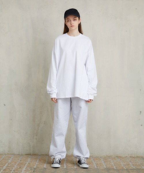 flaner(フラネ)の「Over size long tee / オーバーサイズロンT【ユニセックス対応】(Tシャツ/カットソー・レディース・ホワイト/ベージュ/グレー/ブラック/チャコールグレー・MEDIUM/LARGE)」の15枚目の写真