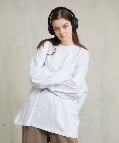 flaner(フラネ)の「Over size long tee / オーバーサイズロンT【ユニセックス対応】(Tシャツ/カットソー・レディース・ホワイト/ベージュ/グレー/ブラック/チャコールグレー・MEDIUM/LARGE)」の12枚目の写真