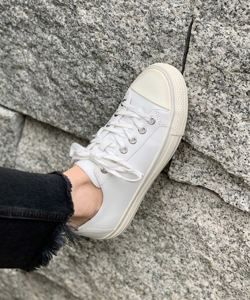 ASH(アッシュ)の「【VIKY】ソフトレザーローカットスニーカー(スニーカー・レディース・ホワイト/ベージュ/ブラック・35/36/37/38/39/40)」の10枚目の写真