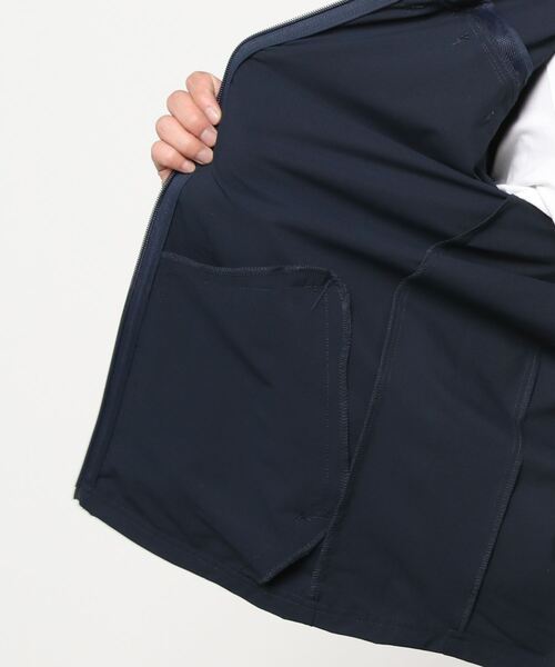 le coq sportif（ルコックスポルティフ）の「ソロテックスストレッチクロスジャケット 形態回復性 レディース ウェア ジャケット ブルゾン トレーニング トレーニングウェア スポーツウェア（ジャージ・メンズ・ブラック/ネイビー/ピンクベージュ・S/M/L/XL）」の6枚目の写真