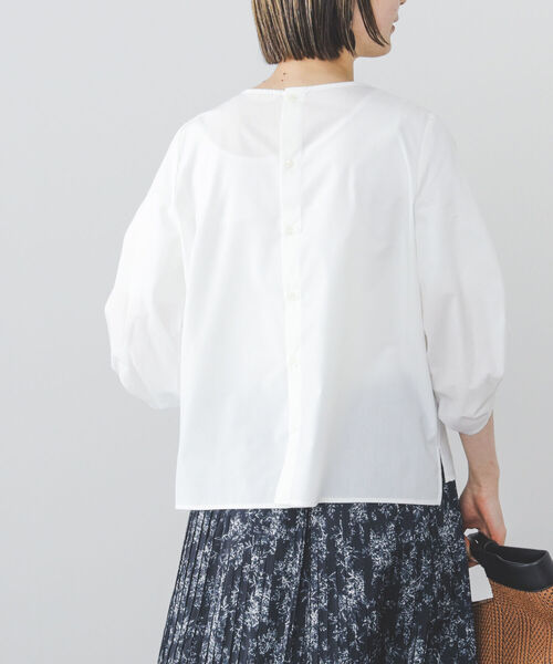 BEAMS HEART(ビームスハート)の「BEAMS HEART / 袖ボリュームタック ブラウス(シャツ/ブラウス・レディース・オフホワイト/ストライプ/チェック/ネイビー/その他4/インディゴブルー/その他3/ホワイト系その他5・FREE)」の13枚目の写真