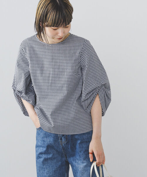 BEAMS HEART(ビームスハート)の「BEAMS HEART / 袖ボリュームタック ブラウス(シャツ/ブラウス・レディース・オフホワイト/ストライプ/チェック/ネイビー/その他4/インディゴブルー/その他3/ホワイト系その他5・FREE)」の22枚目の写真