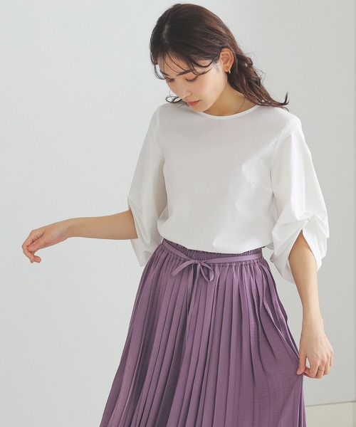 BEAMS HEART(ビームスハート)の「BEAMS HEART / 袖ボリュームタック ブラウス(シャツ/ブラウス・レディース・オフホワイト/ストライプ/チェック/ネイビー/その他4/インディゴブルー/その他3/ホワイト系その他5・FREE)」の2枚目の写真