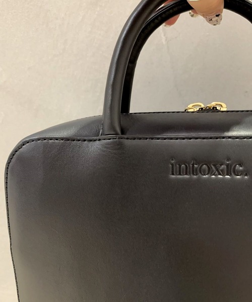 intoxic.（イントキシック）の「【intoxic.】イディオット（ボストンバッグ・レディース・ブラック・FREE）」の10枚目の写真