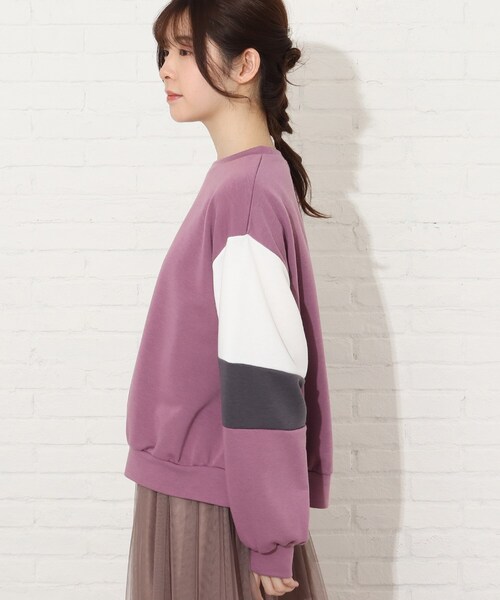 Cutie Blonde（キューティーブロンド）の「◆【S-M】袖配色切替プルオーバー（スウェット・レディース・ブラック系4/ベージュ系4/ピンク系・01/02）」の5枚目の写真