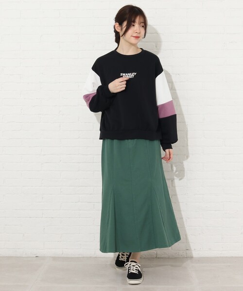 Cutie Blonde（キューティーブロンド）の「◆【S-M】袖配色切替プルオーバー（スウェット・レディース・ブラック系4/ベージュ系4/ピンク系・01/02）」の11枚目の写真