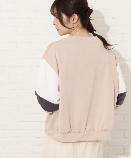 Cutie Blonde（キューティーブロンド）の「◆【S-M】袖配色切替プルオーバー（スウェット・レディース・ブラック系4/ベージュ系4/ピンク系・01/02）」の16枚目の写真