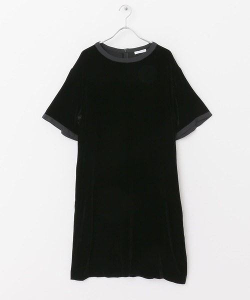 URBAN RESEARCH(アーバンリサーチ)の「bolsista T-Shirts One-Piece(ワンピース・レディース・ブラック/ベージュ・38/36)」の2枚目の写真