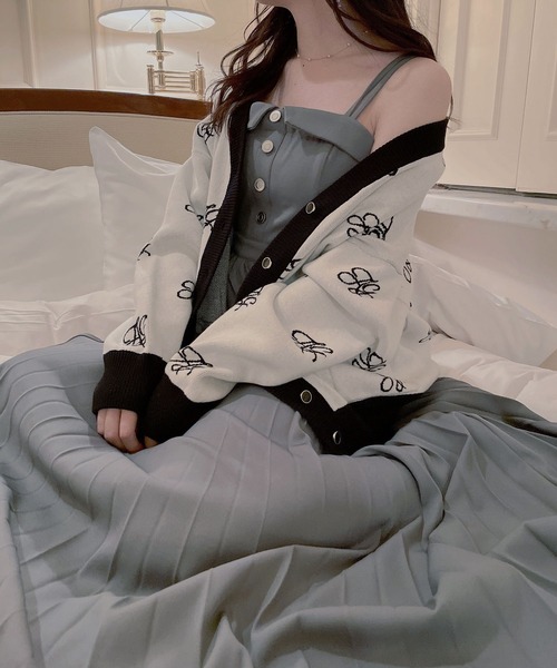 ANDGEEBEE（アンジービー）の「UNISEX モノグラムニットカーデ（ニット/セーター・レディース・ホワイト/ブラック・MEDIUM）」の7枚目の写真