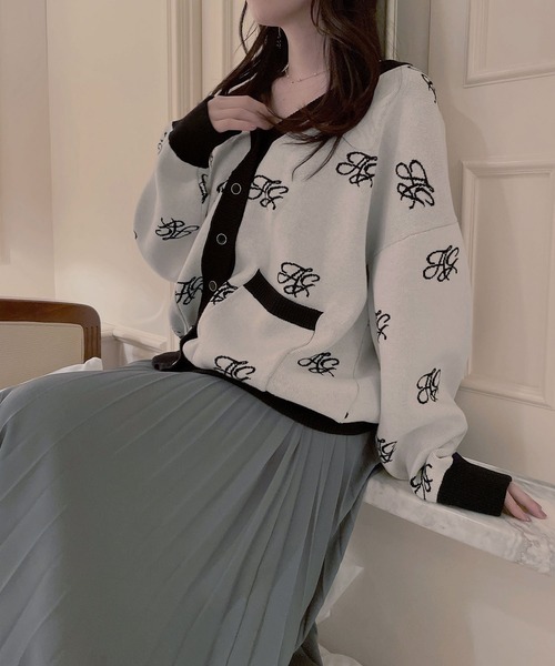 ANDGEEBEE（アンジービー）の「UNISEX モノグラムニットカーデ（ニット/セーター・レディース・ホワイト/ブラック・MEDIUM）」の11枚目の写真