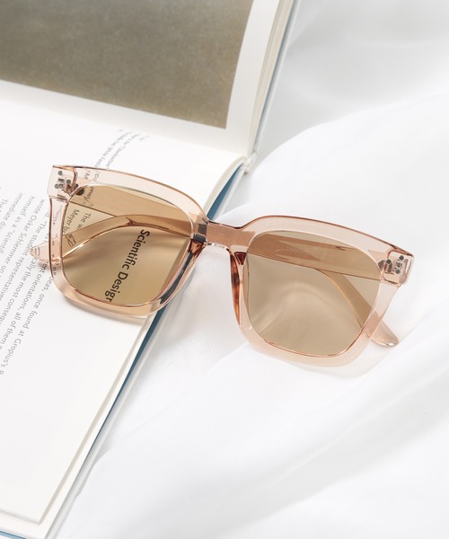 SETUP7（セットアップセブン）の「【SETUP7】偏光調光ウェリントン UVカット カラーレンズサングラス TNY（サングラス・レディース・グリーン系1/グレー系3/グリーン系3/パープル系3/パープル系1/パープル系2/ブルー系2/ブルー系3/グレー系2/グレー系1/グリーン系2/ブルー系1/ブラウン系2/ブラウン系1/グレー系4/グレー系5/パープル系5/パープル系6/グレー系7/ブラウン系3/グレー/ブルー系4/ブラウン系4/ブルー系5・FREE）」の10枚目の写真