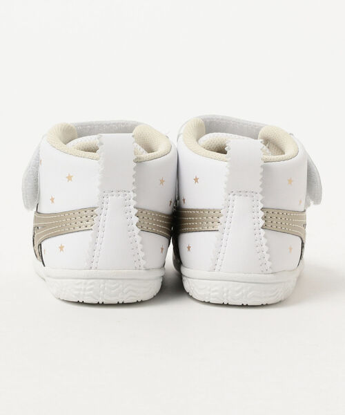 こども ビームス（コドモビームス）の「ASICS / アミュレファースト SL（11.5～13.5cm）（スニーカー・キッズ・ホワイト/ゴールド・12/13/12.5/13.5/11.5）」の18枚目の写真