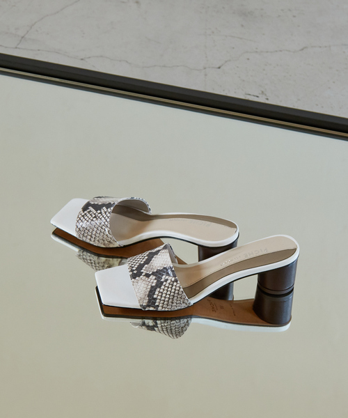 PICHE ABAHOUSE(ピシェ アバハウス)の「カラーブロックミュール(サンダル・レディース・ベージュ/ライム/その他/ホワイト・37/39/36/38/35)」の4枚目の写真