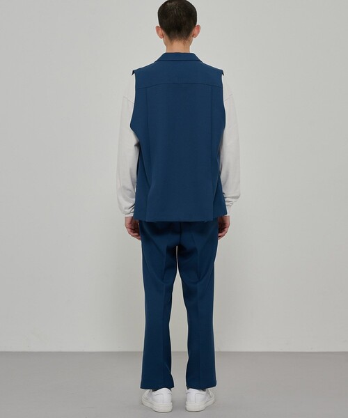 CITY TOKYO（シティトウキョウ）の「カーブドエッジテーラードベスト（テーラードジャケット・メンズ・ブラック/ダークグレー/ダークブルー・1/2）」の8枚目の写真