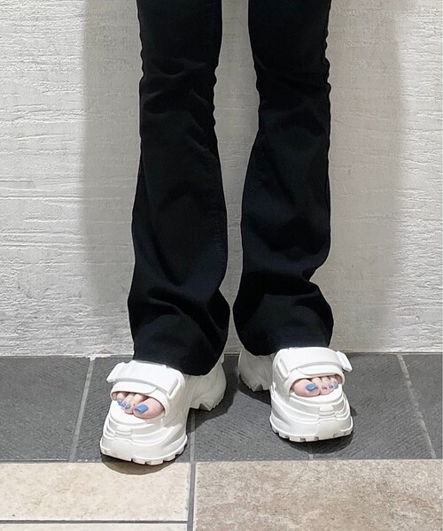 ESPERANZA（エスペランサ）の「◆【厚底／スポサン】ダブルベルト厚底スポーツサンダル（サンダル・レディース・ホワイト/ブラック・S/M/L/LL）」の3枚目の写真