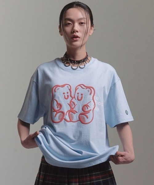 NICE GHOST CLUB(ナイスゴーストクラブ)の「A'GEM/9 × .kom『NICE GHOST CLUB/ナイスゴーストクラブ』GUMMY BEAR & LOGO TEE/フロントグラフィック 半袖Tシャツ(Tシャツ/カットソー・レディース・ホワイト/ライトブルー/ブラック/ネイビー/グリーン/ブラック系その他/ブルー/パープル・M/L)」の5枚目の写真
