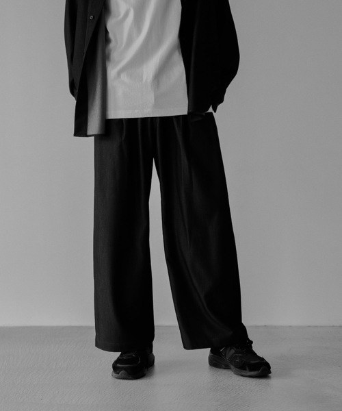 remer(リメール)の「loose ZERO denim double tuck wide PT / ルーズゼロデニムダブルタックワイドパンツ(デニムパンツ・メンズ・インディゴブルー・SMALL/MEDIUM/LARGE)」の7枚目の写真