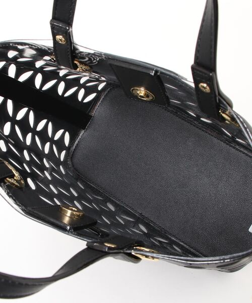 Samantha Thavasa（サマンサタバサ）の「ポーチ付き パンチングトートバッグ（トートバッグ・レディース・イエロー/レッド/オフホワイト/ブラック・FREE）」の13枚目の写真