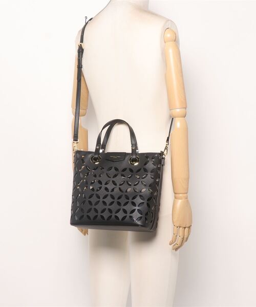 Samantha Thavasa（サマンサタバサ）の「ポーチ付き パンチングトートバッグ（トートバッグ・レディース・イエロー/レッド/オフホワイト/ブラック・FREE）」の15枚目の写真