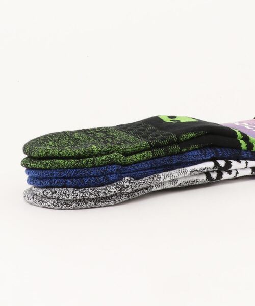 crocs（クロックス）の「クロックス ソックス キッズ クルー イージー アイコン  3 パック /Crocs Socks Kid Crew Easy Icon 3-Pack（ソックス/靴下・キッズ・ブラック・M/L）」の2枚目の写真