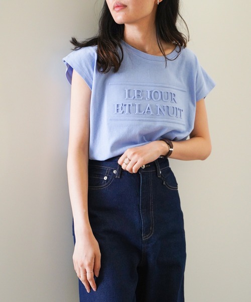 VENCEEXCHANGE（ヴァンスエクスチェンジ）の「エンボス加工Tシャツ（Tシャツ/カットソー・レディース・オフホワイト/ブラック/ベージュ/グリーン/ブルー・FREE）」の18枚目の写真