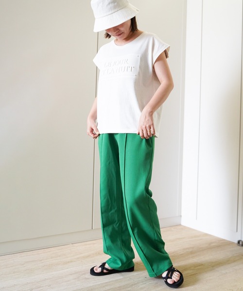 VENCEEXCHANGE（ヴァンスエクスチェンジ）の「エンボス加工Tシャツ（Tシャツ/カットソー・レディース・オフホワイト/ブラック/ベージュ/グリーン/ブルー・FREE）」の12枚目の写真