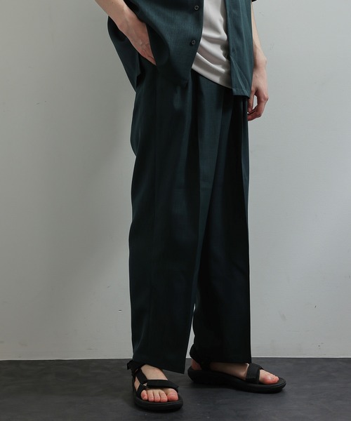 JUNRED(ジュンレッド)の「ソフトウィンドドレープワイドパンツ(スラックス・メンズ・ブラック系その他/チャコールグレー/ベージュ系その他/グリーン・S/M/L)」の14枚目の写真