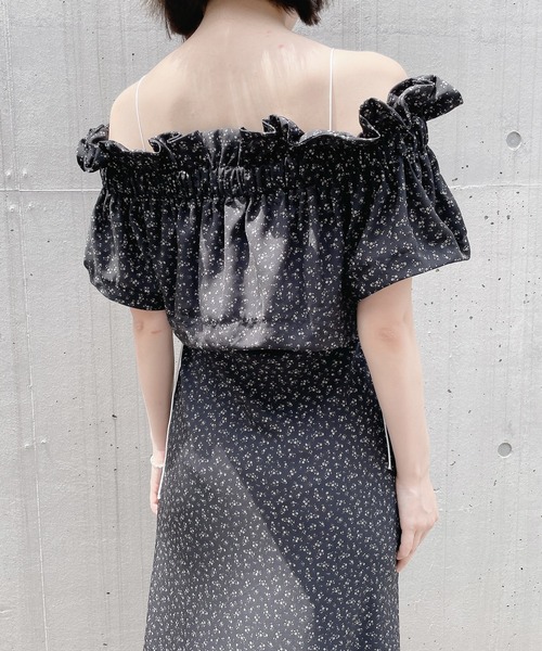 lilLilly オフショルフーディートップス lilLilly オフショルフーディートップス