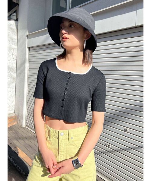 EMODA（エモダ）の「ワイドカーブバケットハット（ハット・レディース・ブラック・FREE）」の4枚目の写真