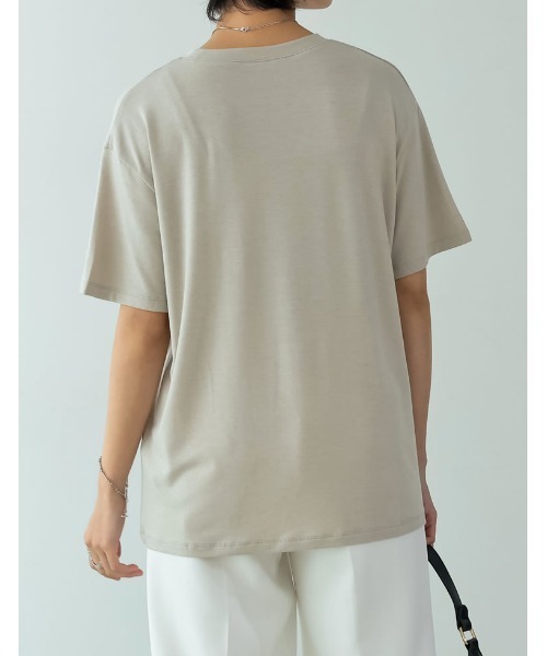 Re:EDIT(リエディ)の「接触冷感とろみロゴTシャツ(Tシャツ/カットソー・レディース・オレンジ/グリーン/ホワイト×ブラック/スミクロ/グレイッシュベージュ・MEDIUM/LARGE)」の17枚目の写真