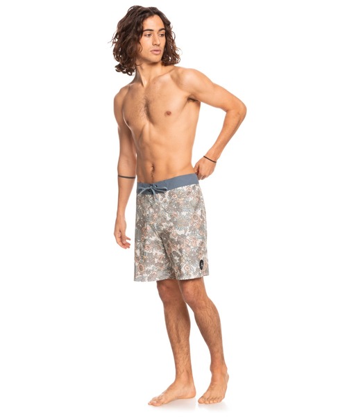 Quiksilver（クイックシルバー）の「HEMPSTRETCH 69 18/クイックシルバーボードショーツ ・サーフトランクス(水着)（水着・メンズ・ブラック/ホワイト系その他/ブラウン/ホワイト・30inch/31inch/34inch/29inch/36inch/32inch/28inch）」の8枚目の写真