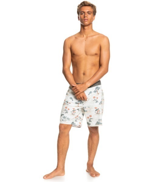 Quiksilver（クイックシルバー）の「HEMPSTRETCH 69 18/クイックシルバーボードショーツ ・サーフトランクス(水着)（水着・メンズ・ブラック/ホワイト系その他/ブラウン/ホワイト・30inch/31inch/34inch/29inch/36inch/32inch/28inch）」の12枚目の写真